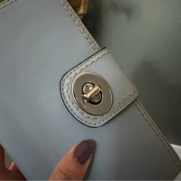 Vintage Coach Y2K Turnlock Wallet Periwinkle Blue - Picture 3 of 9
